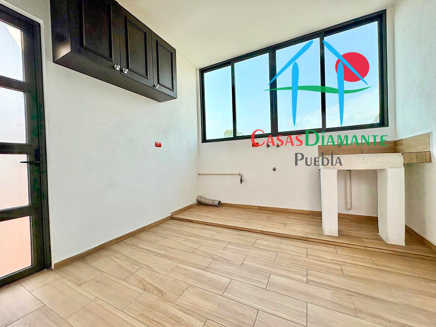 Las Ánimas Casa y Corporativo 360 - Área de servicio casa 3